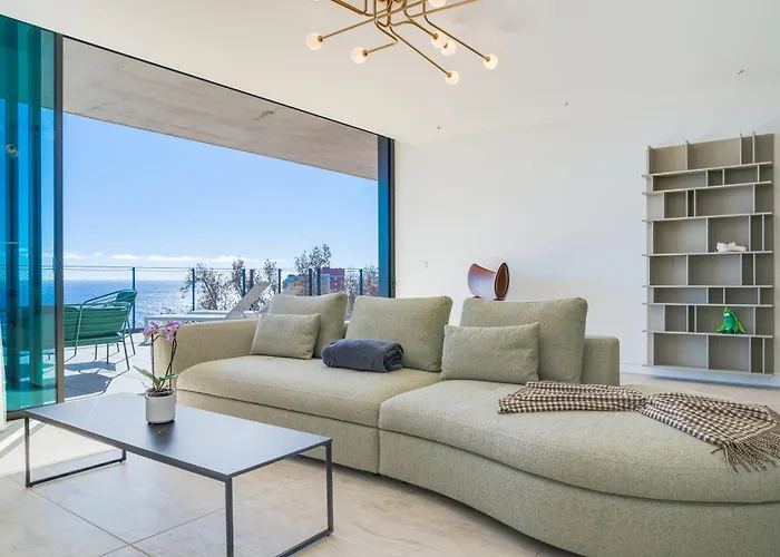 Apartment Rjs Savoy Monumentalis By Madeira