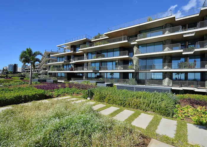 Rjs Savoy Monumentalis By Madeira Apartment